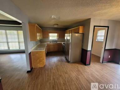 Main picture of 112 Wayfair Ln