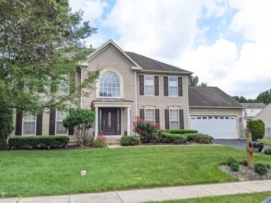 Main picture of 403 McClellan Dr