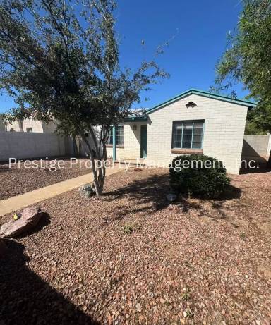 Main picture of 2049 E 6th St