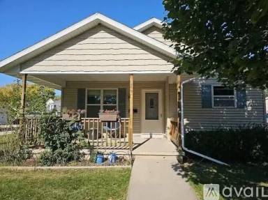 Main picture of 245 7th St