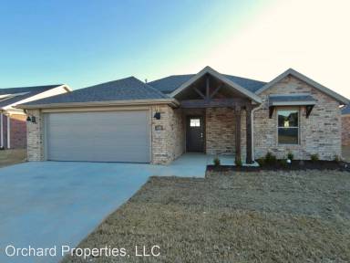 Main picture of 689 Woodplains Ave