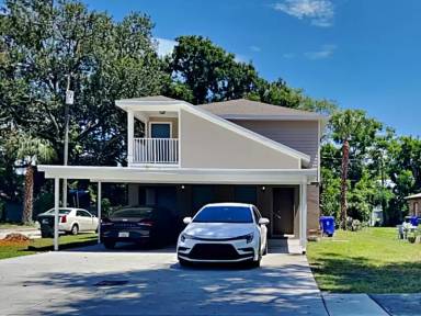 Main picture of 1432 E Main St