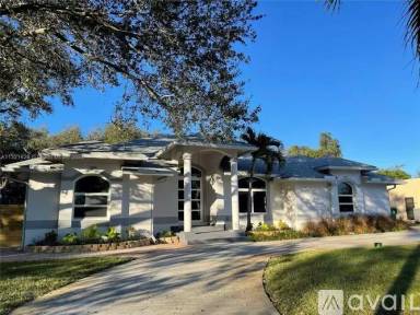 Main picture of 7331 SW 37th Ct