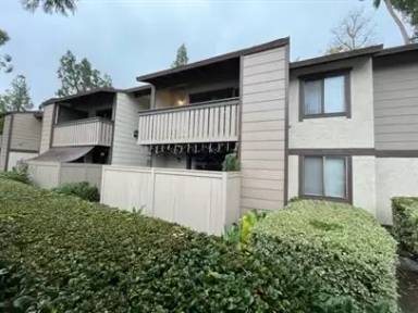 Main picture of River Oaks Apartments