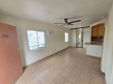 Main picture of 733 Santa Barbara Pl