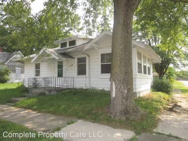 Main picture of 1119 W 1st St