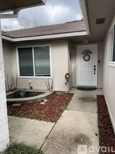 Main picture of 120 Westminster Dr