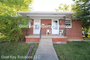 Main picture of 2604 Main St