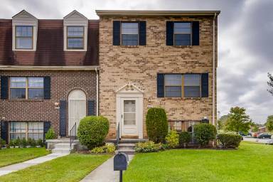 Main picture of 4713 Grand Bend Dr