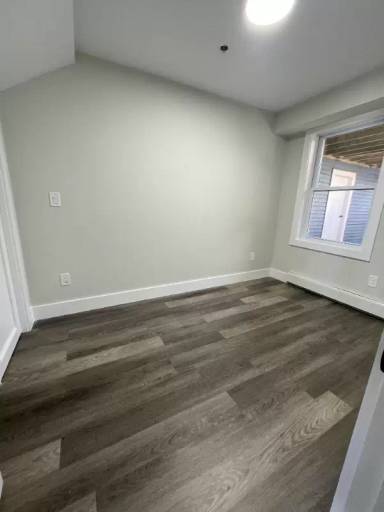 Main picture of 177 E Merrimack St