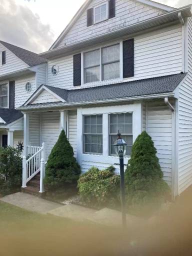 Main picture of 1013 Sherwood Ct