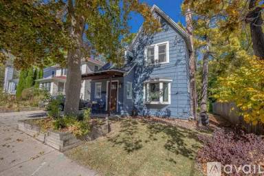 Main picture of 1714 Roberts Ct