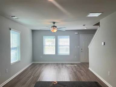 Main picture of 431 Camella Cir