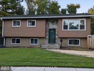 Main picture of 4913 Baltic Ave