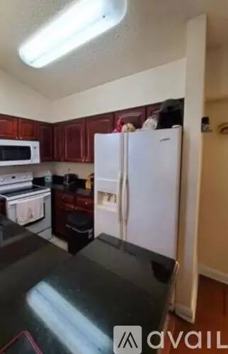 Main picture of Devonaire Condos