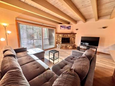 Main picture of 845 Southwood Blvd