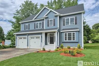 Main picture of 7 Sullivan St