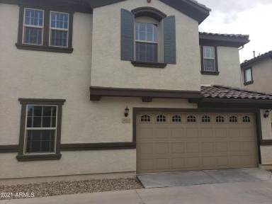 Main picture of 16345 W Latham St