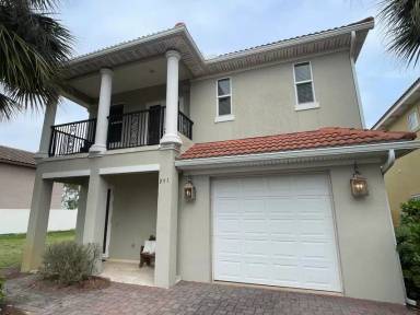 Main picture of 241 Inverrary Dr