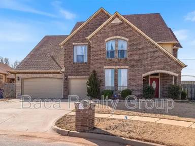 Main picture of 9328 SW 28th St