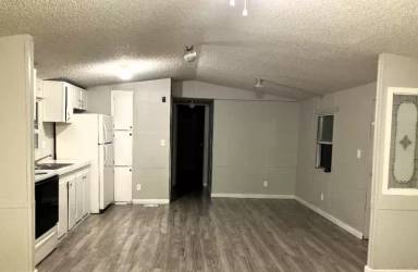 Main picture of 3078 Lee Road 248