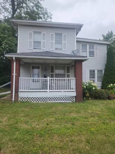 Main picture of 701 16th St NW