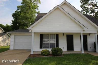 Main picture of 7833 Avalon Acres Ct