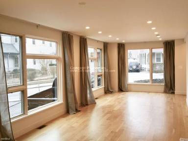 Main picture of 39 Thornton St