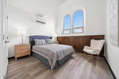 Main picture of 401 Olo St