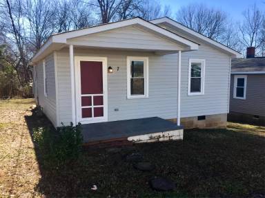 Main picture of 3 Saint Clair St