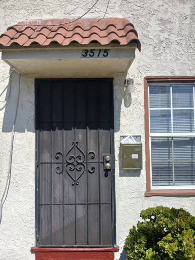 Main picture of 3521 E 10th St