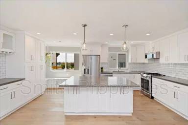 Main picture of 122 S Guadalupe Ave