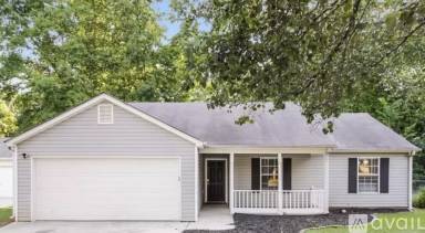 Main picture of 275 Village Dr