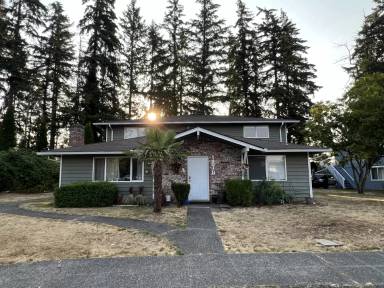Main picture of 1278 Woodgate Ave