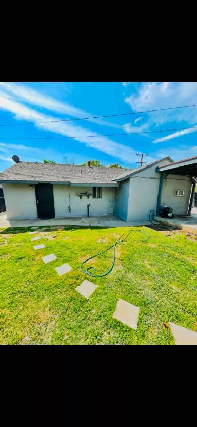 Main picture of 921 5th Ave