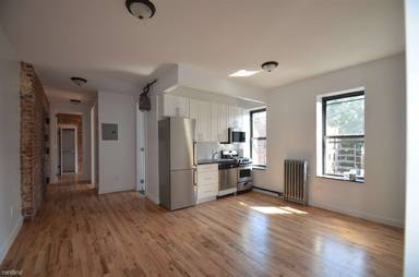 Main picture of 295 W 150th St