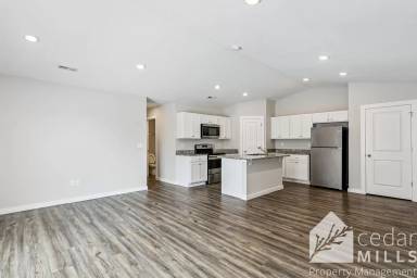 Main picture of 1907 E 69th Ct N