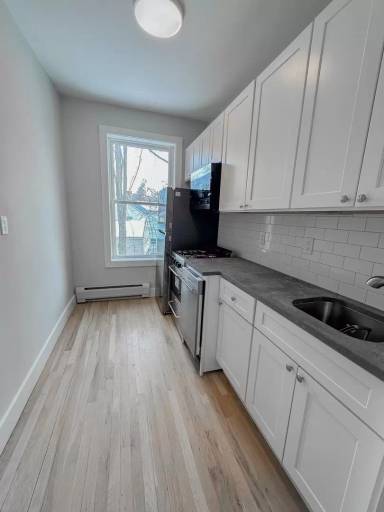 Main picture of 326 Washington Ave