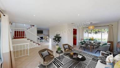 Main picture of 9561 Friarscourt Dr