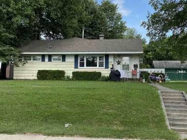 Main picture of 310 S Forest Ave
