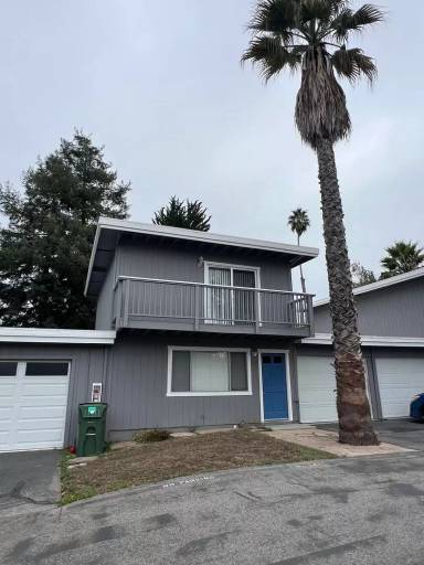 Main picture of 2703 Orchard St