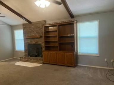 Main picture of 10701 Edgewater Rd