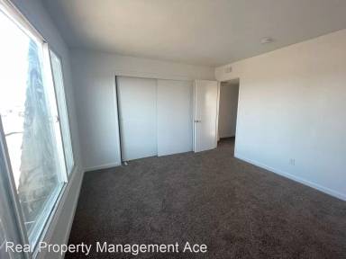 Main picture of 171 W Alameda St