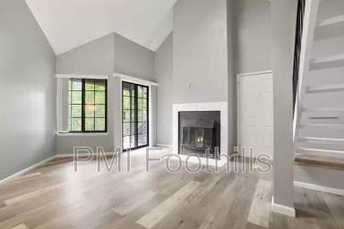 Main picture of 832 S Vance St