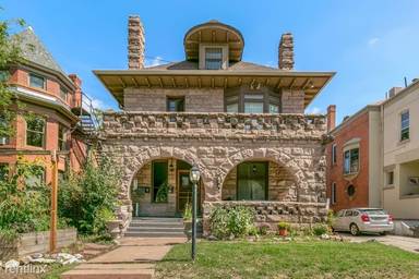 Main picture of 1452 Detroit St