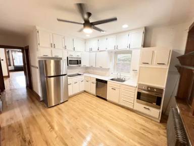 Main picture of 5053 W Berenice Ave