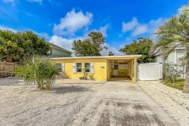 Main picture of 5608 Sunset Ave