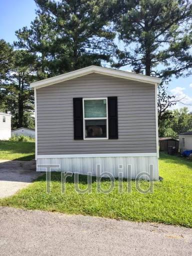 Main picture of 14 Poole Cir