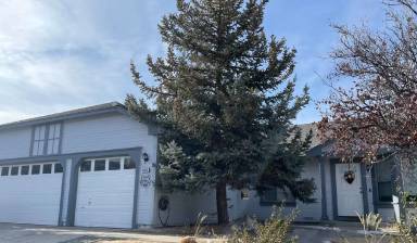 Main picture of 8463 Piper Pl