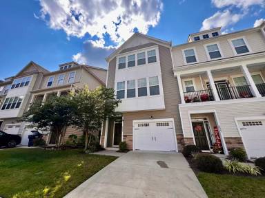 Main picture of 6523 Revere St